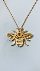 18K Gold Worker Bee Pendant by Deva Hearts